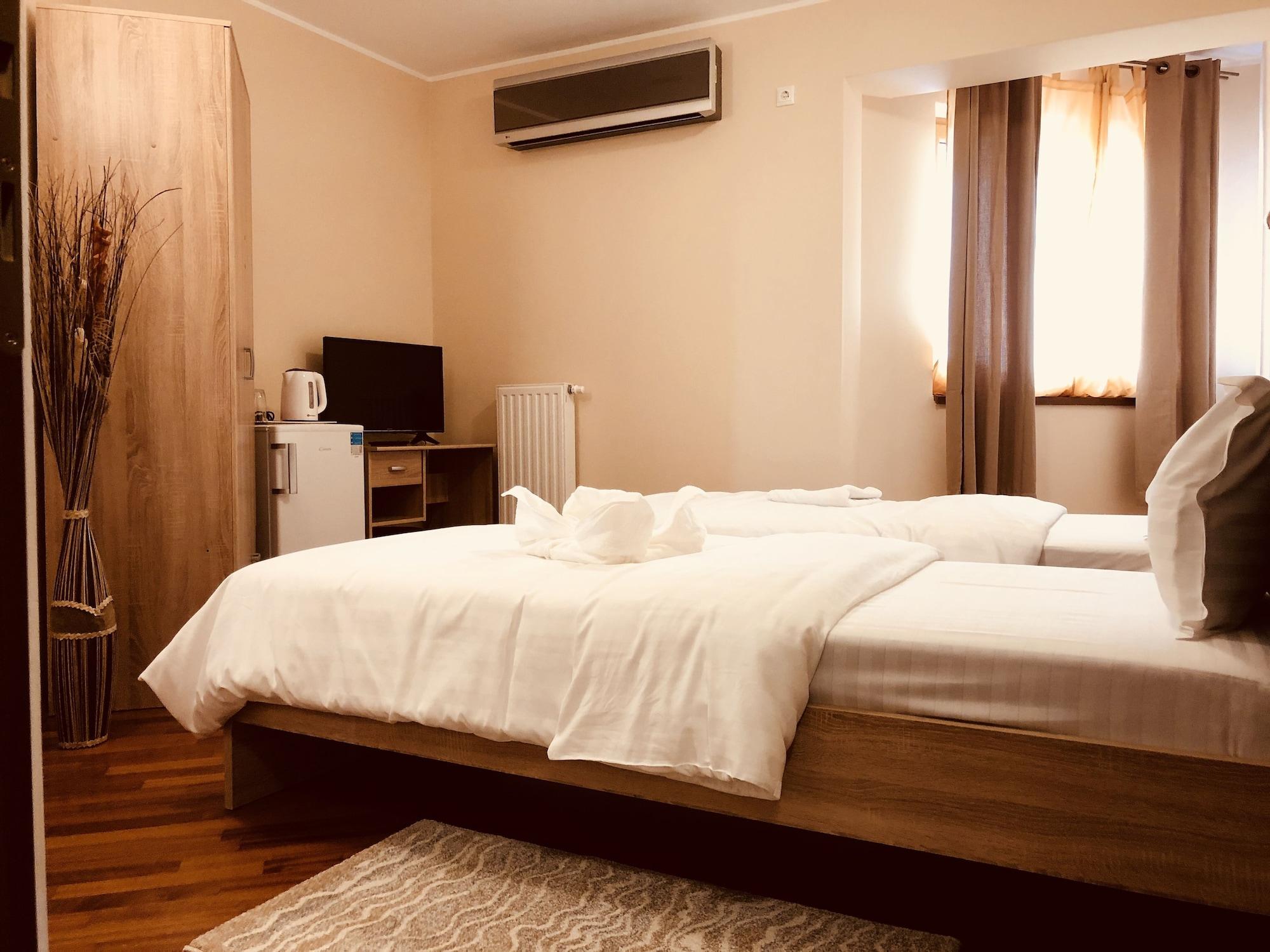 Monte Carlo Palace Rooms Bukarest Eksteriør billede
