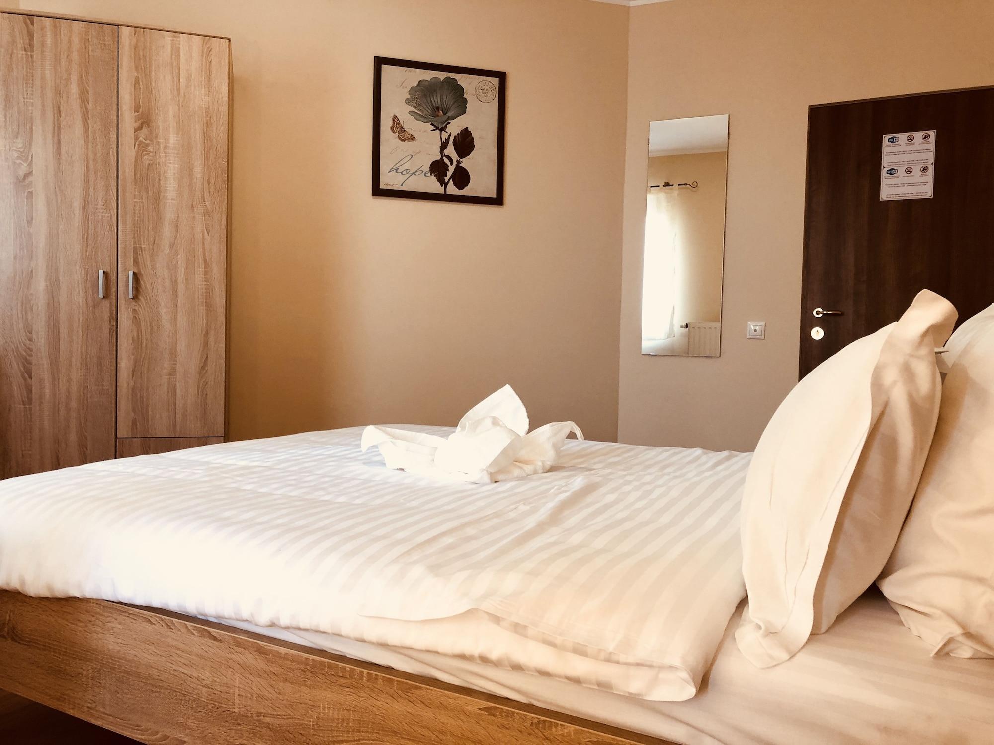 Monte Carlo Palace Rooms Bukarest Eksteriør billede