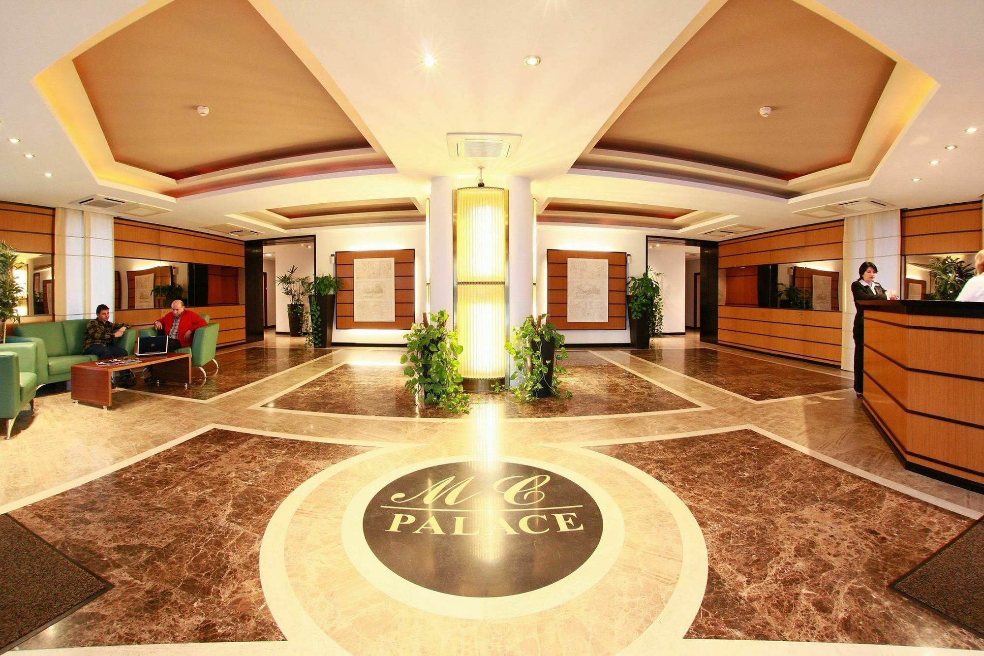 Monte Carlo Palace Rooms Bukarest Eksteriør billede
